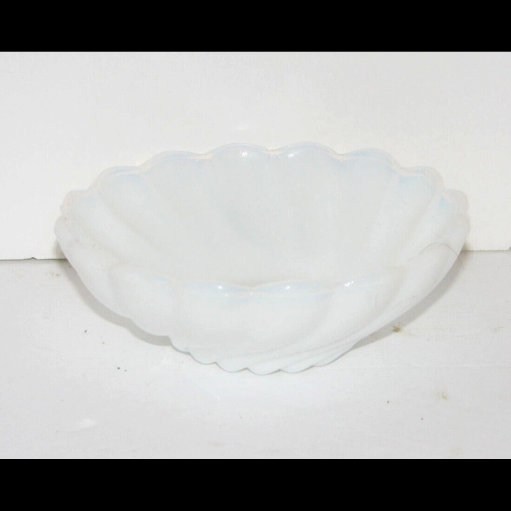 Vintage Anchor Hocking Milk Glass Swirl Dessert Bowl